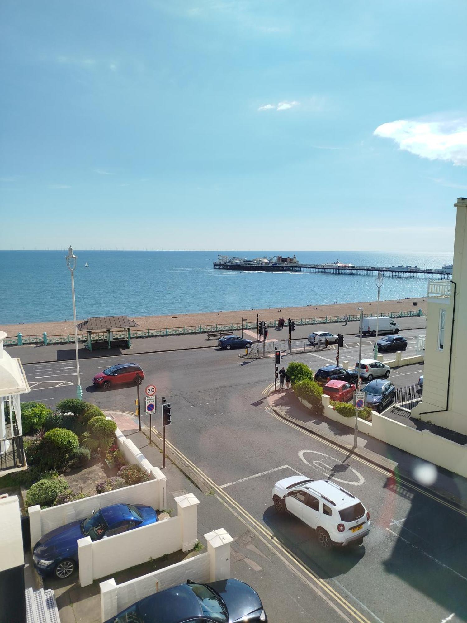 The Willows Hove Exterior foto